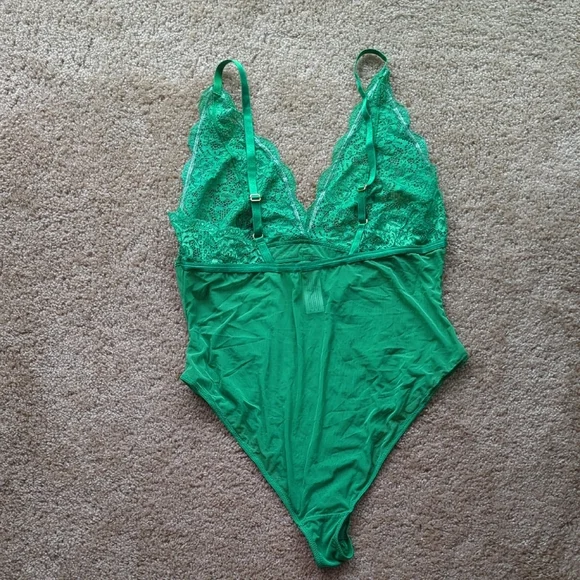 Green Lace Bodysuit - Picture 5 of 5